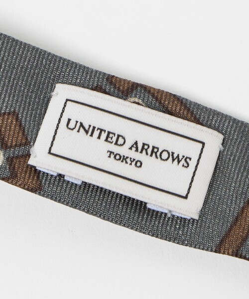 UNITED ARROWS（ユナイテッドアローズ）の「スクエア プリント ボウタイ（蝶ネクタイ・メンズ・グレー系・FREE）」の5枚目の写真
