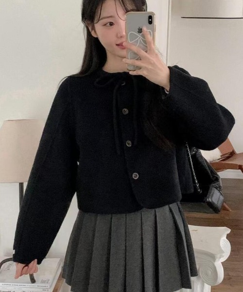 semplice（センプリチェ）の「リボンネックボタンショートコート（その他アウター・レディース・ベージュ/ブラック・F）」の7枚目の写真