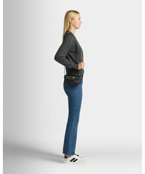 BALLY（バリー）の「BECKETT CROSS SW（ショルダーバッグ・レディース・ブラック・ONESIZE）」の2枚目の写真