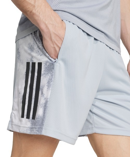 adidas(アディダス)の「アディダス adidas トレイン エッセンシャルズ シーズナル スリーストライプス ショーツ(その他パンツ・メンズ・ブラック・M/L/LL/S)」の9枚目の写真