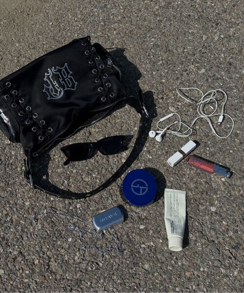 BLACKPURPLE(ブラックパープル)の「グローコルセットバッグ Glow Corset Bag_BLACK(ショルダーバッグ・レディース・ブラック・FREE)」の8枚目の写真
