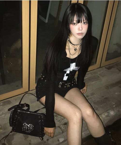 BLACKPURPLE(ブラックパープル)の「グローコルセットバッグ Glow Corset Bag_BLACK(ショルダーバッグ・レディース・ブラック・FREE)」の9枚目の写真
