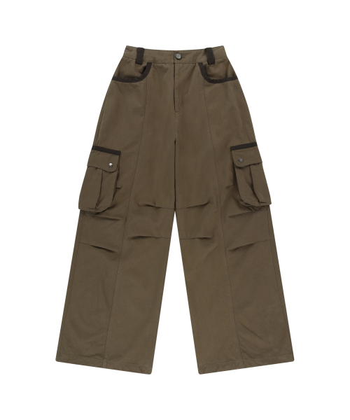 AAKAM(アーカム)の「Knee Pin-tuck Contrast Cargo Pants (Brown)(その他パンツ・レディース・その他・1/2)」の2枚目の写真