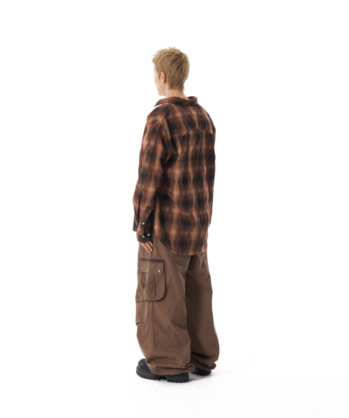 AAKAM(アーカム)の「Knee Pin-tuck Contrast Cargo Pants (Brown)(その他パンツ・レディース・その他・1/2)」の9枚目の写真