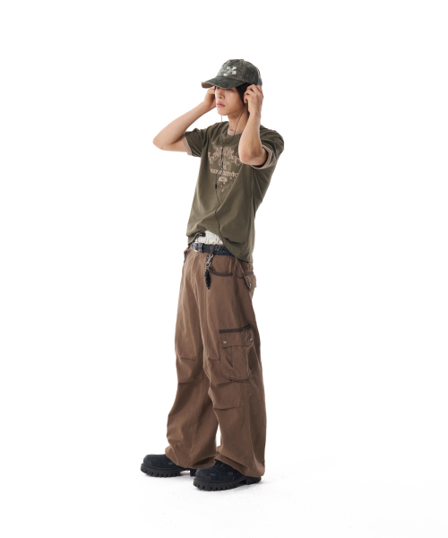AAKAM(アーカム)の「Knee Pin-tuck Contrast Cargo Pants (Brown)(その他パンツ・レディース・その他・1/2)」の12枚目の写真
