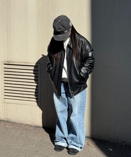 Kijun(キジュン)の「Scratched Wide Jeans Charcoal Brown(デニムパンツ・レディース・その他・LARGE/SMALL/MEDIUM)」の7枚目の写真