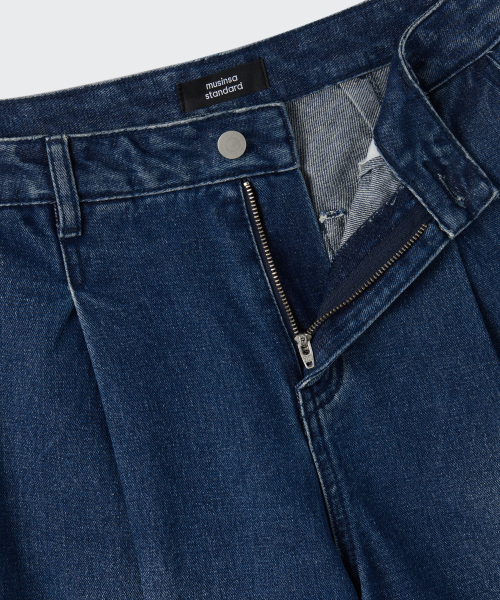 MUSINSA STANDARD WOMAN（ムシンサスタンダードウーマン）の「ウィメンズディープタックエクストラワイドデニムパンツ[ミディアムインディゴ]（デニムパンツ・レディース・その他・30/24/25/26/27/28/29）」の5枚目の写真