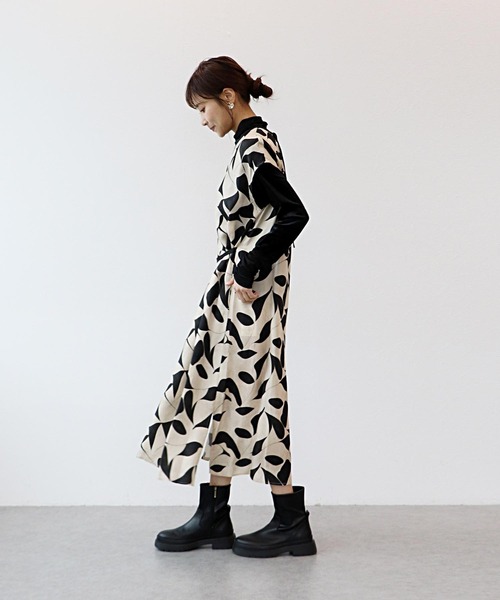 Jines（ジネス）の「プリントノースリワンピース（ワンピース・レディース・ベージュ・38）」の11枚目の写真