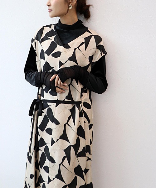 Jines（ジネス）の「プリントノースリワンピース（ワンピース・レディース・ベージュ・38）」の9枚目の写真