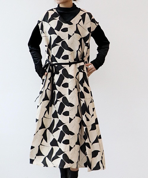 Jines（ジネス）の「プリントノースリワンピース（ワンピース・レディース・ベージュ・38）」の8枚目の写真