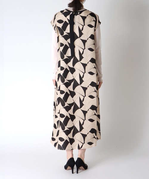 Jines（ジネス）の「プリントノースリワンピース（ワンピース・レディース・ベージュ・38）」の4枚目の写真