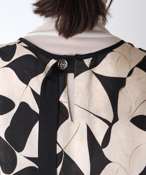 Jines（ジネス）の「プリントノースリワンピース（ワンピース・レディース・ベージュ・38）」の16枚目の写真