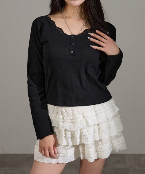 apres jour mignon(アプレジュールミニョン)の「カップ付きレースヘンリーネックトップス(Tシャツ/カットソー・レディース・オフホワイト/杢グレー/ブラック/ボルドー・LARGE/フリー)」の18枚目の写真