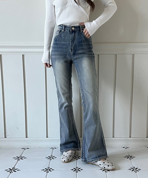 by muni:r(バイ ムニール)の「【着用動画あり・3色展開・身長別】ウォッシングブーツカットデニムパンツ(デニムパンツ・レディース・ブルー系その他/ブラウン/ブルー・S-Short/S-Regular/M-Short/M-Regular)」の2枚目の写真