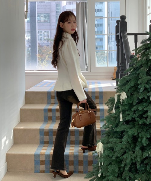 by muni:r(バイ ムニール)の「【着用動画あり・3色展開・身長別】ウォッシングブーツカットデニムパンツ(デニムパンツ・レディース・ブルー系その他/ブラウン/ブルー・S-Short/S-Regular/M-Short/M-Regular)」の5枚目の写真