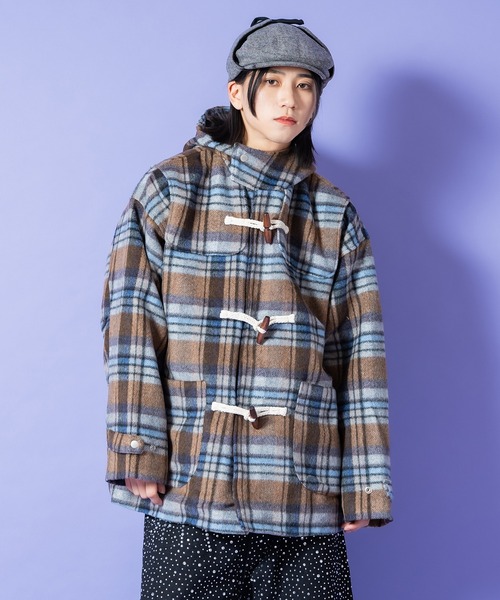 a.p.o.v.（エーピーオービー）の「a.p.o.v. 起毛ファータッチ肉厚チェックオーバーサイズ中綿ダッフルコート（ダッフルコート・メンズ・ブラウン/ホワイト・ONESIZE）」の2枚目の写真