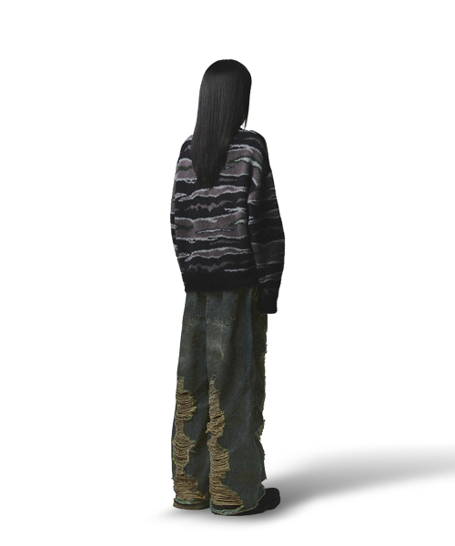 NOT4NERD（ノットフォーナード）の「Camo Layered Destroyed Denim Pants - Deep Blue（デニムパンツ・レディース・その他・MEDIUM/LARGE/X-LARGE）」の8枚目の写真