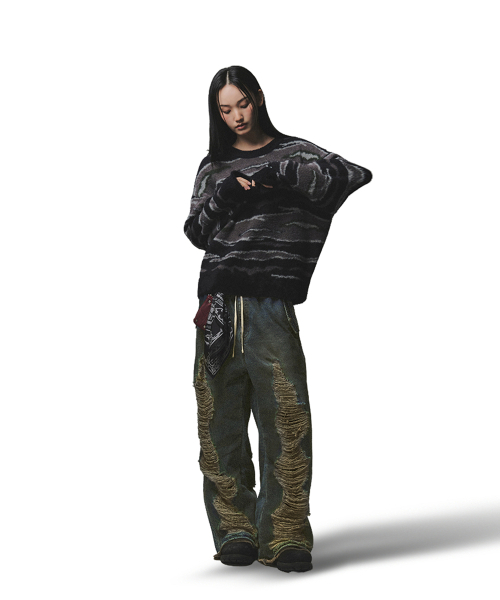 NOT4NERD（ノットフォーナード）の「Camo Layered Destroyed Denim Pants - Deep Blue（デニムパンツ・レディース・その他・MEDIUM/LARGE/X-LARGE）」の9枚目の写真