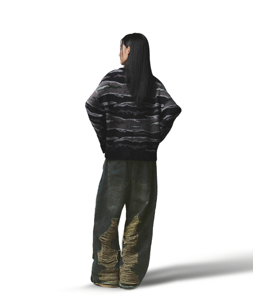 NOT4NERD（ノットフォーナード）の「Camo Layered Destroyed Denim Pants - Deep Blue（デニムパンツ・レディース・その他・MEDIUM/LARGE/X-LARGE）」の10枚目の写真