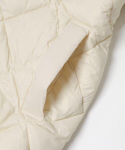 URBAN RESEARCH ROSSO WOMEN(アーバンリサーチ ロッソ)の「TAION HOOD LONG DOWN JACKET(ダウンジャケット/コート・レディース・ブラック/オフホワイト・SMALL/MEDIUM)」の4枚目の写真