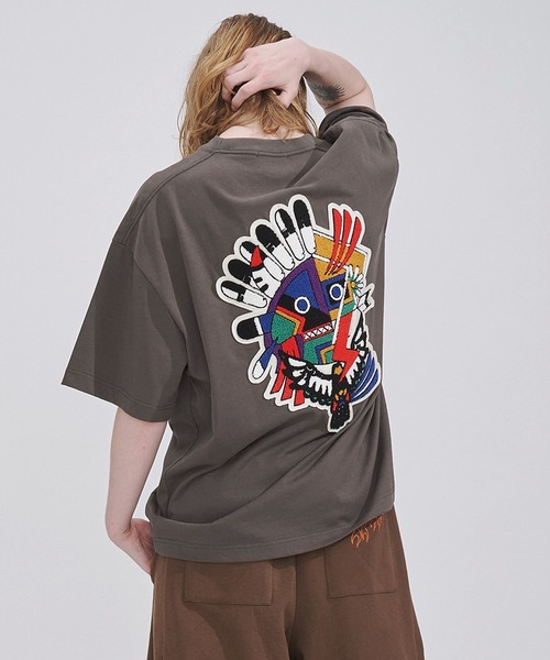 SeeSew（シーソー）の「【UNISEX】KOKOPELI WAPPEN TEE/ココペリワッペンTシャツ（Tシャツ/カットソー・メンズ・ホワイト/チャコールグレー・L/M）」の9枚目の写真