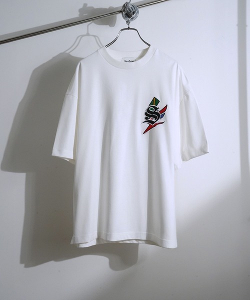SeeSew（シーソー）の「【UNISEX】KOKOPELI WAPPEN TEE/ココペリワッペンTシャツ（Tシャツ/カットソー・メンズ・ホワイト/チャコールグレー・L/M）」の7枚目の写真