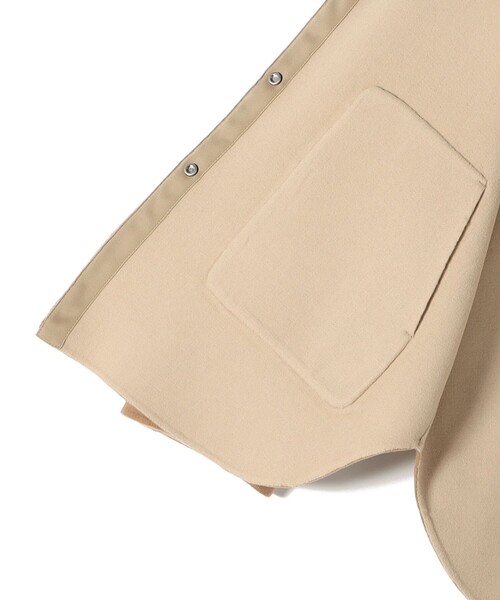 SHIPS（シップス）の「セミ 梳毛 配色 リバー ノーカラー コート（ノーカラーコート・レディース・キャメル/グレー・36/38）」の8枚目の写真