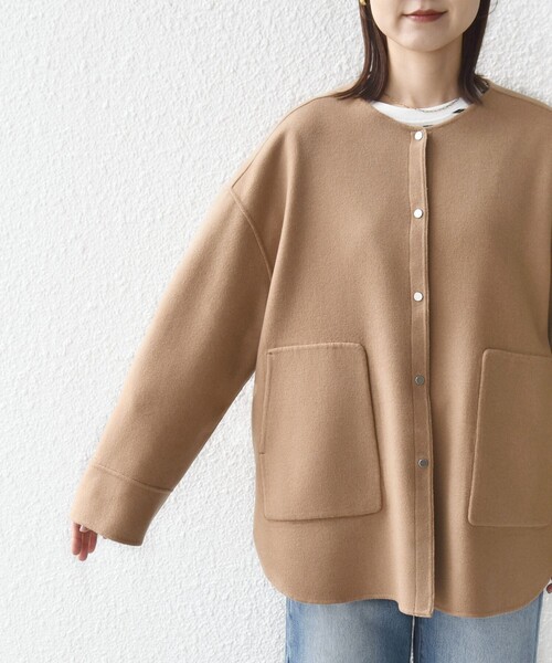 SHIPS（シップス）の「セミ 梳毛 配色 リバー ノーカラー コート（ノーカラーコート・レディース・キャメル/グレー・36/38）」の3枚目の写真