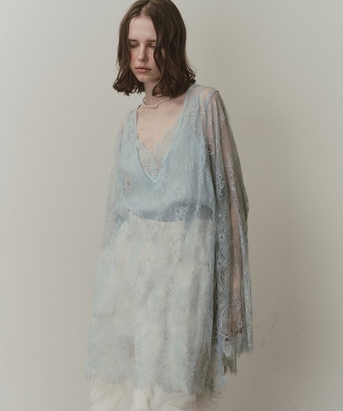 LA BELLE ETUDE（ラベルエチュード）の「2WAY総レースVネックオーバーTOPS（シャツ/ブラウス・レディース・ホワイト/ライトグリーン/ライトブルー/ブラック・FREE）」の4枚目の写真