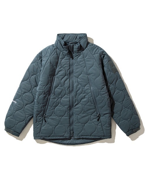 WILD THINGS(ワイルドシングス)の「WILD THINGS WILD THINGS x Kinetics “QUILTED HAPPY JACKET”(ワイルドシングス ワイルドシングス × キネティクス “キルテッド ハッピー ジャケット”)(ナイロンジャケット・メンズ・ブラック/グレー系・MEDIUM/LARGE/SMALL/X-LARGE)」の2枚目の写真