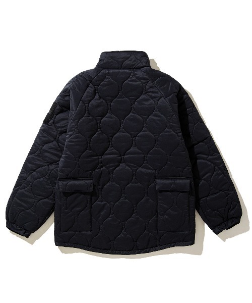 WILD THINGS(ワイルドシングス)の「WILD THINGS WILD THINGS x Kinetics “QUILTED HAPPY JACKET”(ワイルドシングス ワイルドシングス × キネティクス “キルテッド ハッピー ジャケット”)(ナイロンジャケット・メンズ・ブラック/グレー系・MEDIUM/LARGE/SMALL/X-LARGE)」の4枚目の写真