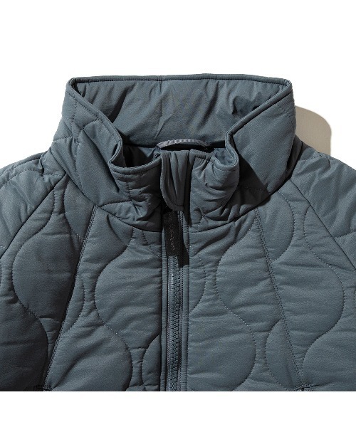 WILD THINGS(ワイルドシングス)の「WILD THINGS WILD THINGS x Kinetics “QUILTED HAPPY JACKET”(ワイルドシングス ワイルドシングス × キネティクス “キルテッド ハッピー ジャケット”)(ナイロンジャケット・メンズ・ブラック/グレー系・MEDIUM/LARGE/SMALL/X-LARGE)」の11枚目の写真