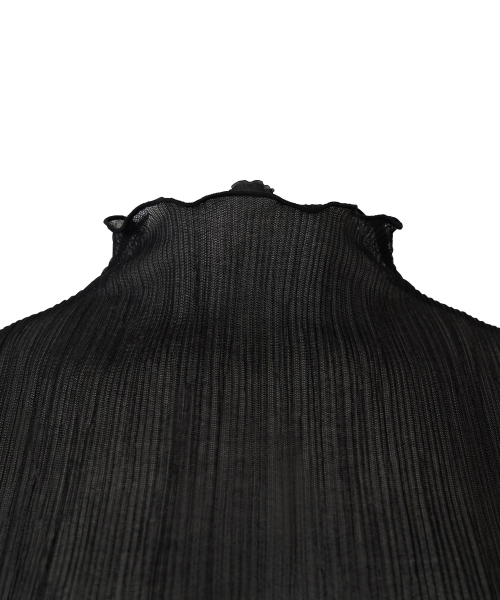 LUNECAVE(ルン ケイブ)の「ミッドナイトプリーツ長袖Tシャツ(Tシャツ/カットソー・レディース・ブラック・FREE)」の3枚目の写真