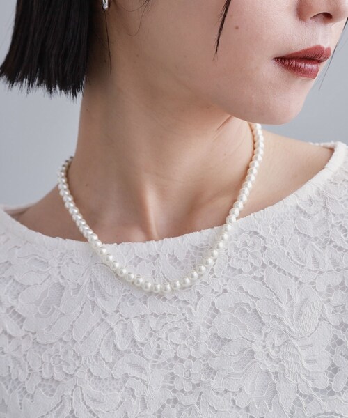 OPAQUE.CLIP（オペークドットクリップ）の「ガラスパールショートネックレス（ネックレス・レディース・オフホワイト・00）」の6枚目の写真