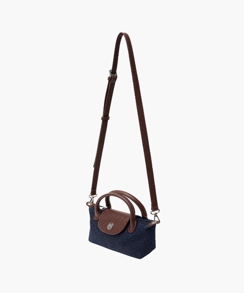 MARITHE + FRANCOIS GIRBAUD（マリテフランソワジルボー）の「CIRCLE LOGO MINI TOTE BAG（トートバッグ・レディース・インディゴブルー/Black/ライトベージュ・フリー）」の3枚目の写真