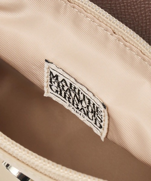 MARITHE + FRANCOIS GIRBAUD（マリテフランソワジルボー）の「CIRCLE LOGO MINI TOTE BAG（トートバッグ・レディース・インディゴブルー/Black/ライトベージュ・フリー）」の12枚目の写真