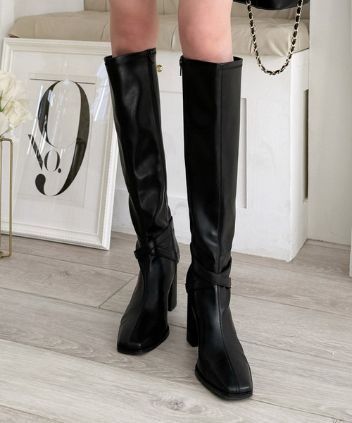 ROYAL PARTY(ロイヤルパーティー)の「ベルト付スリムロングブーツ(ブーツ・レディース・ブラック/ブラウン・LARGE/MEDIUM)」の9枚目の写真