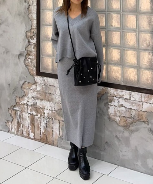 AZUL by moussy(アズールバイマウジー)の「【身長/骨格別着用画像あり】【セットアップ対応】スウェッターニットスカート 春服 秋服 冬服 ロングスカート タイトスカート(スカート・レディース・杢グレー/ライトピンク/ネイビー・FREE)」の10枚目の写真