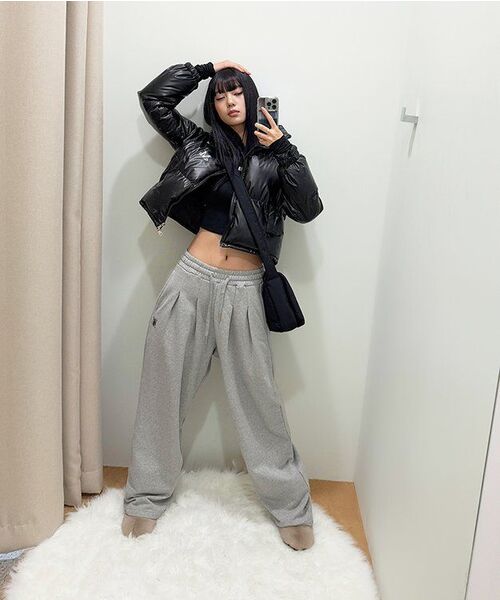 MUCENT(ムセント)の「フェイブハイネックグロシークロップパディング (3カラー)(ダウンジャケット/コート・レディース・PINK/グレー/ブラック・SMALL)」の20枚目の写真