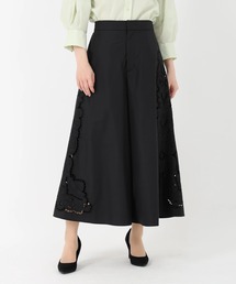 STRAWBERRY-FIELDS（ストロベリーフィールズ）の「ネオブロード_エンブロイダリーフレアパンツ（その他パンツ）」