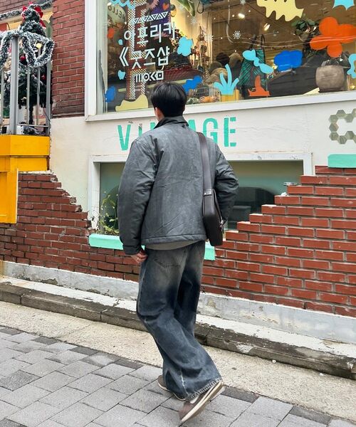 eastserviceshop（イーストサービスショップ）の「Crease Washing Denim Pants - Indigo（デニムパンツ・レディース・その他・46/48/50）」の10枚目の写真