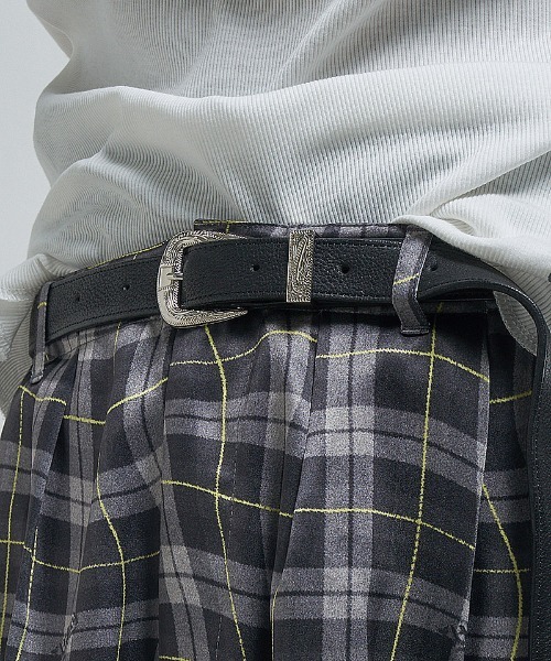 EFFECTEN（エフェクテン）の「mko13379-UTILITY sword Leather Belt ベルト(efite-31)（ベルト・メンズ・ブラック・FREE）」の2枚目の写真