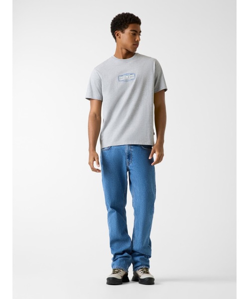 GUESS JEANS（ゲスジーンズ）の「GUESS JEANS Regular Fit Registered Trademark Tee Tシャツ  （Tシャツ/カットソー・メンズ・グレー/ブラック・SMALL/MEDIUM/LARGE/X-LARGE）」の7枚目の写真