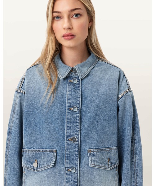 ALLSAINTS(オールセインツ)の「HETTIE OVERSIZED STUD SHACKET | HETTIE オーバーサイズ スタッド シャケット(シャツ/ブラウス・レディース・インディゴブルー・XS/S/M)」の2枚目の写真