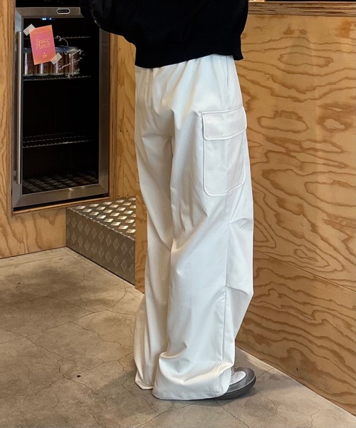 COLONY 2139（コロニートゥーワンスリーナイン）の「タックカーゴパンツ（カーゴパンツ・レディース・ブラウン/オフホワイト/ブラック/カーキ・SMALL/MEDIUM）」の5枚目の写真