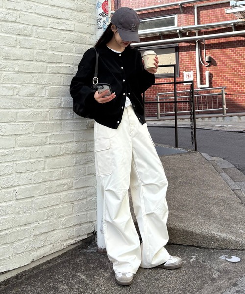 COLONY 2139（コロニートゥーワンスリーナイン）の「タックカーゴパンツ（カーゴパンツ・レディース・ブラウン/オフホワイト/ブラック/カーキ・SMALL/MEDIUM）」の8枚目の写真