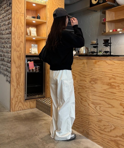 COLONY 2139（コロニートゥーワンスリーナイン）の「タックカーゴパンツ（カーゴパンツ・レディース・ブラウン/オフホワイト/ブラック/カーキ・SMALL/MEDIUM）」の9枚目の写真