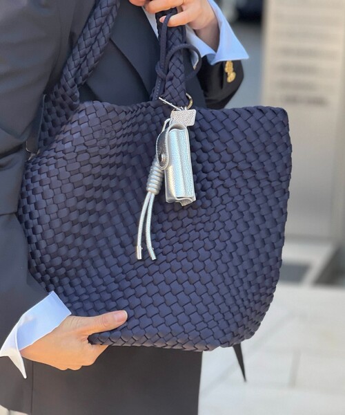 NOLLEY’S(ノーリーズ)の「メッシュトートLL(トートバッグ・レディース・ネイビー/ブラウン系その他/ブラック・FREE)」の5枚目の写真