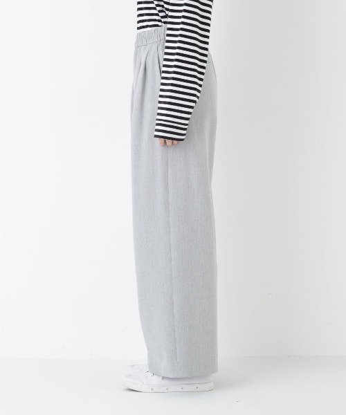 human woman(ヒューマンウーマン)の「裏起毛ワイドパンツ(その他パンツ・レディース・グレー系その他/グレー・MEDIUM/SMALL)」の11枚目の写真