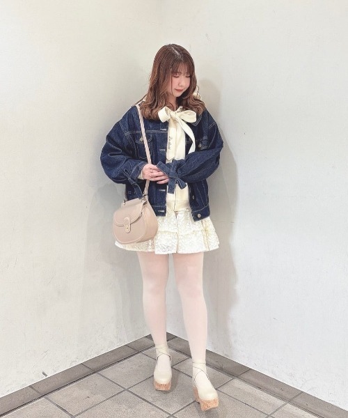 F i.n.t（フィント）の「袖口リボンデニムジャケット/fint フィント（デニムジャケット・レディース・ブラック/インディゴブルー・FREE）」の8枚目の写真